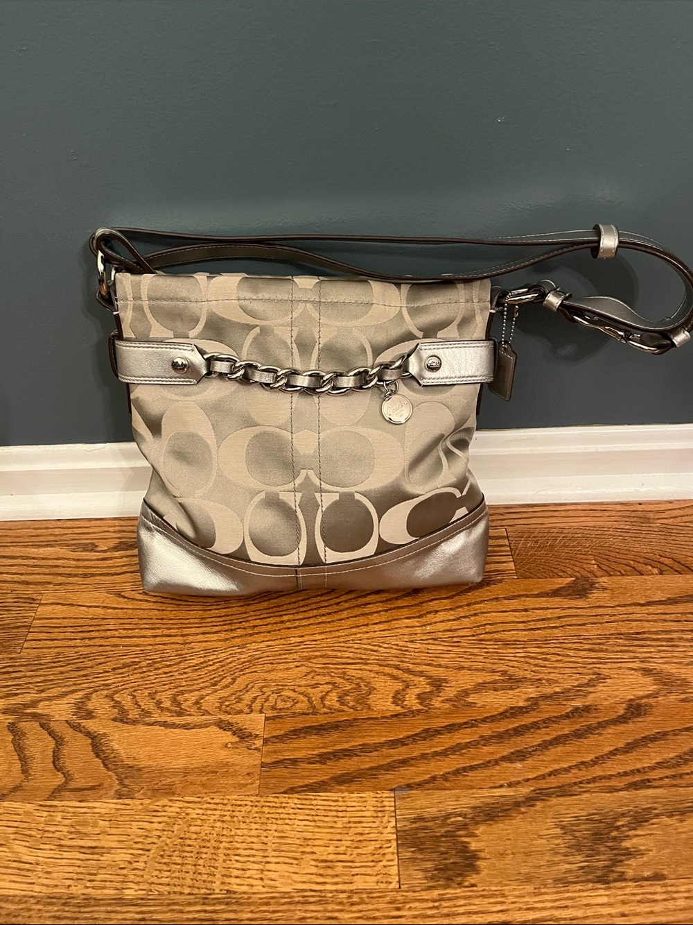 COACH HANDBAG Silver/Pewter Signature Jacquard / Convertible F18862